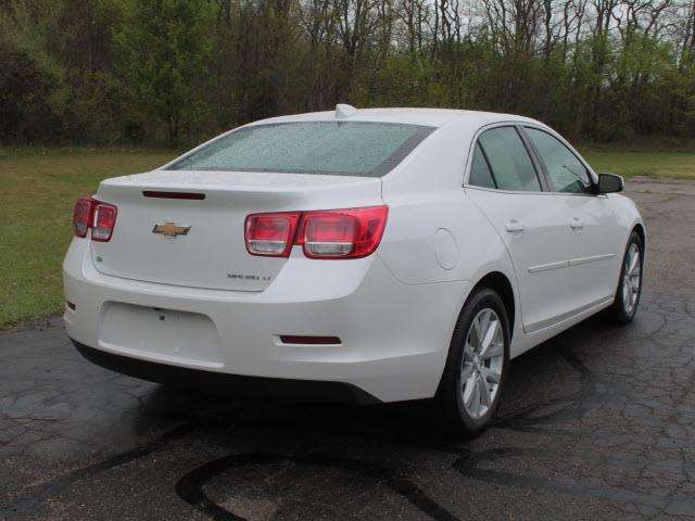 Chevrolet Malibu 2015 photo 2